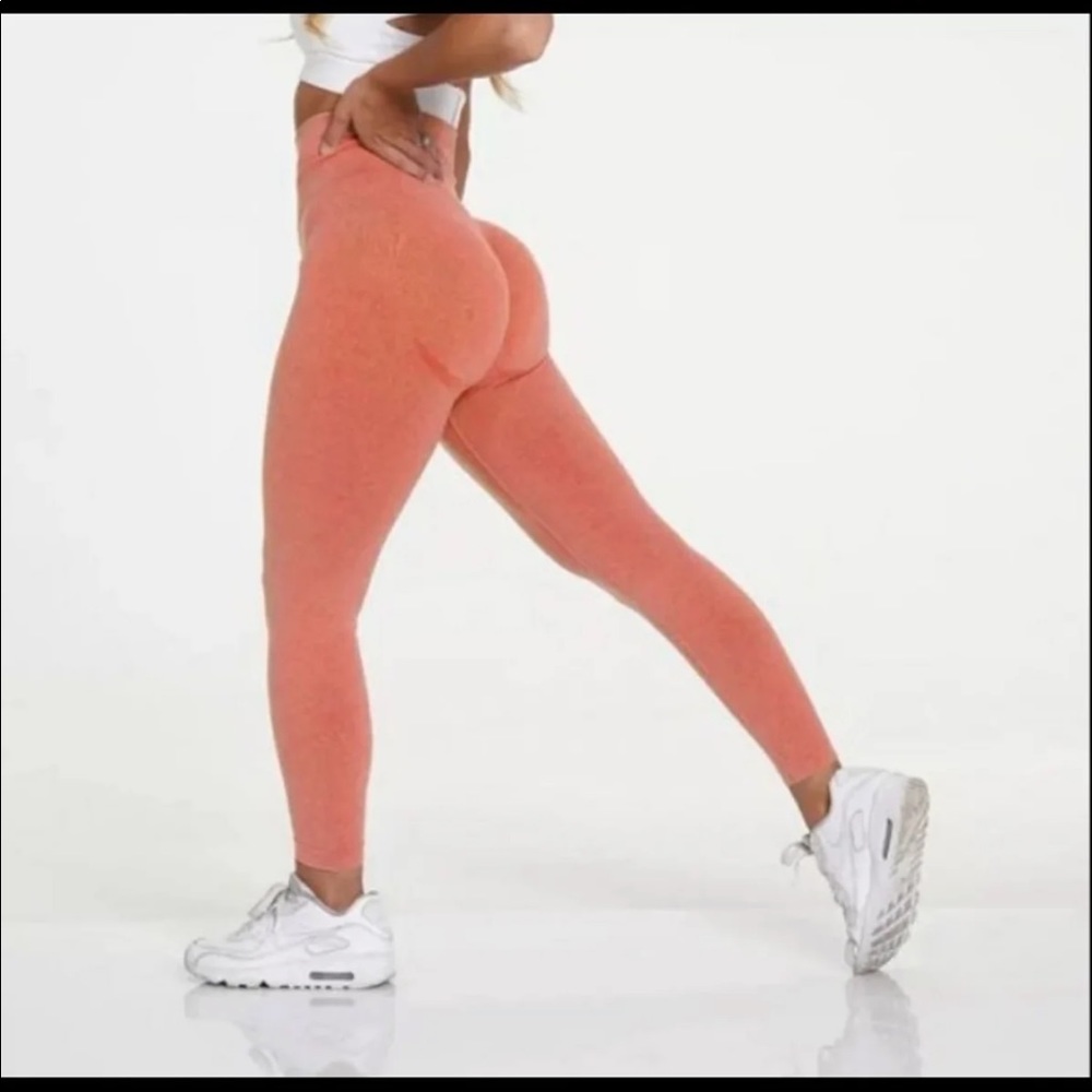 Coral seamless contour leggings